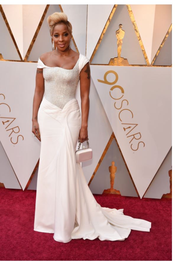 mary in atelier versace