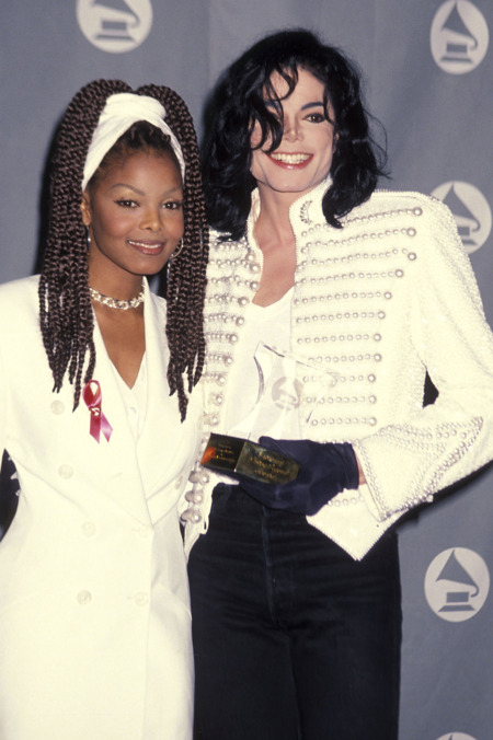 janet-jackson-20110101g.w450.h676