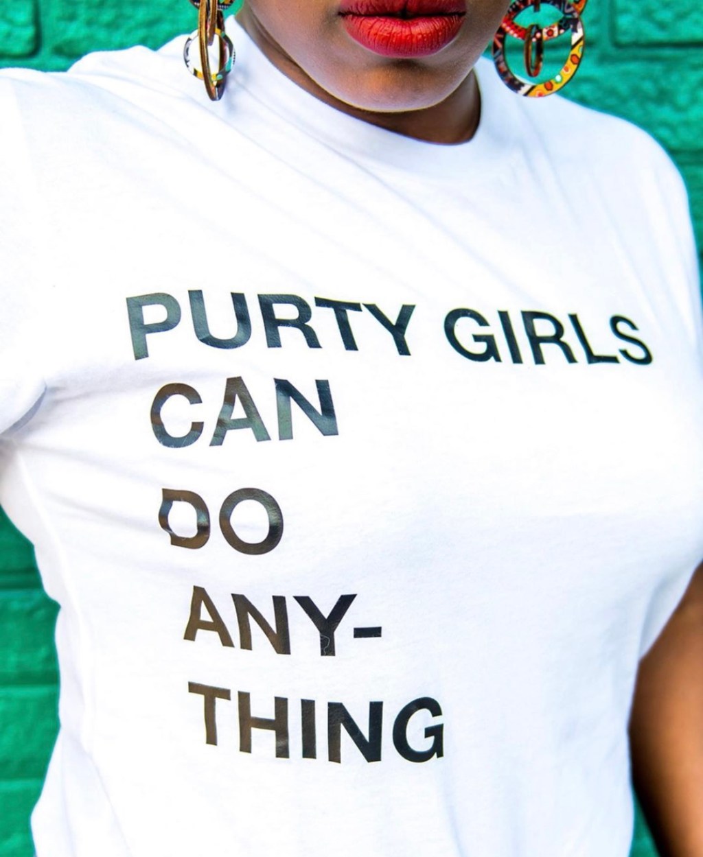 Purty Girls Can Do Anything!